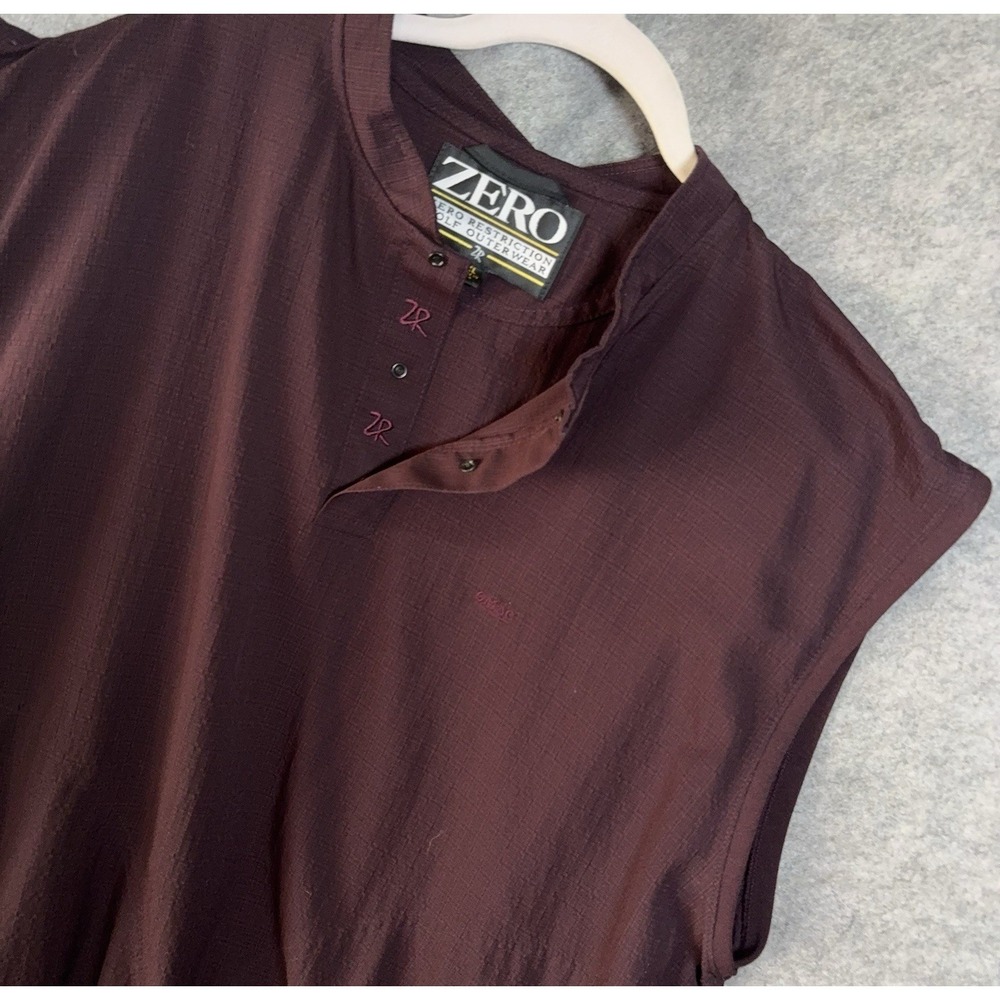 Zero Restriction Golf Vest Mens‎ XL Burgundy Pullover Wind Water Repellent LOGO